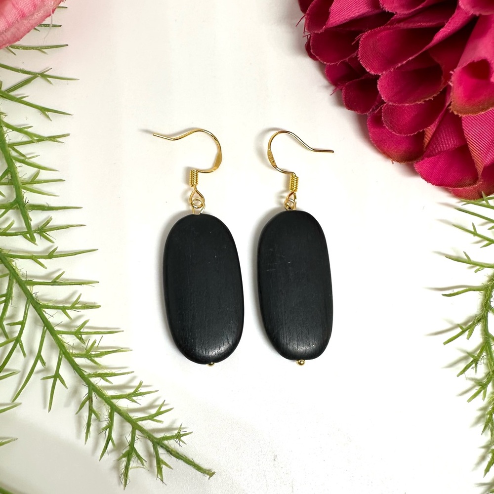 NEW⚜️Black Wood Dangly Earrings - Lightweight & Chic